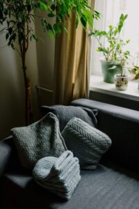 Tips for Creating a Cozy and Inviting Home Environment Year-Round